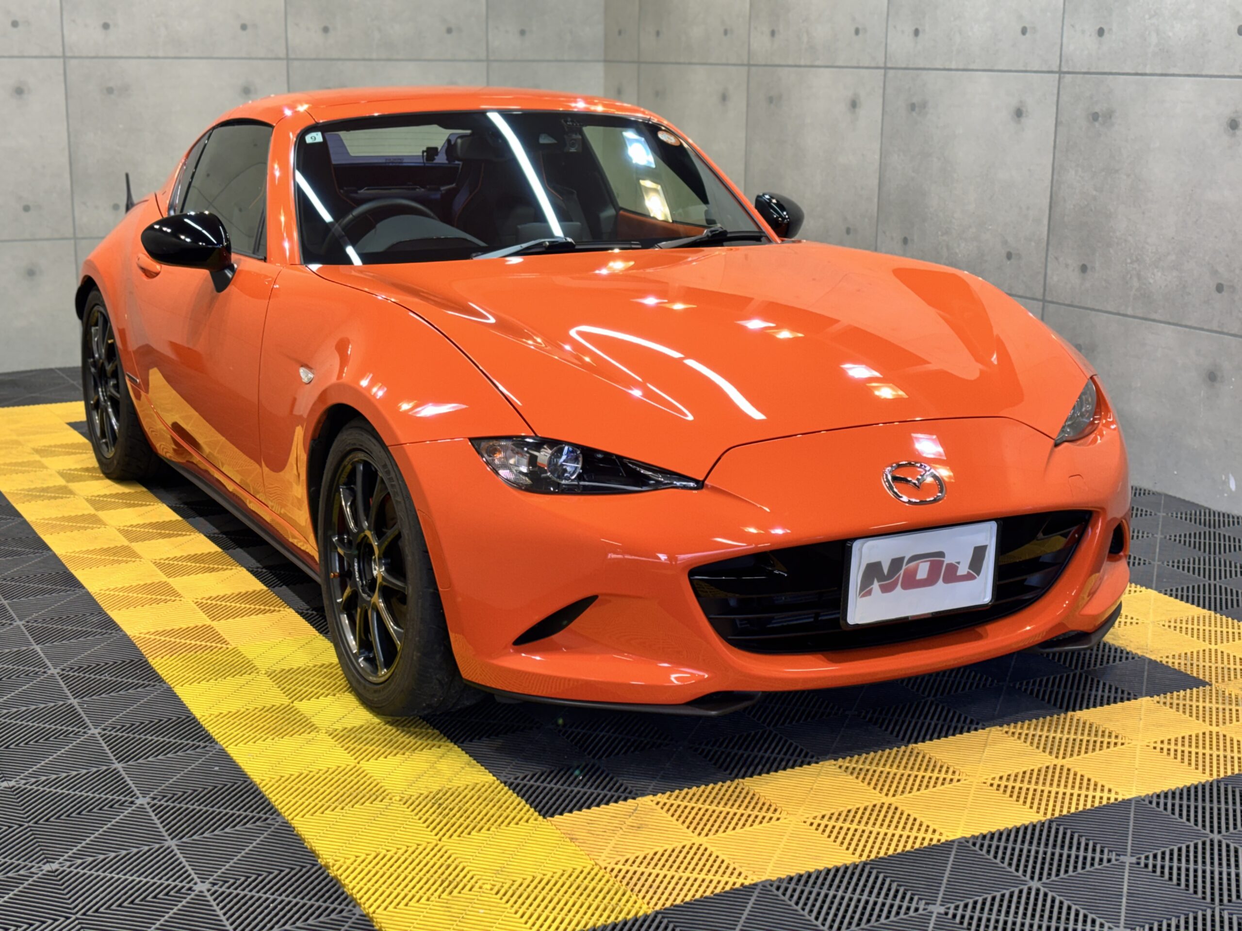 特別な１台をさらに美しく【マツダ ロードスター】
